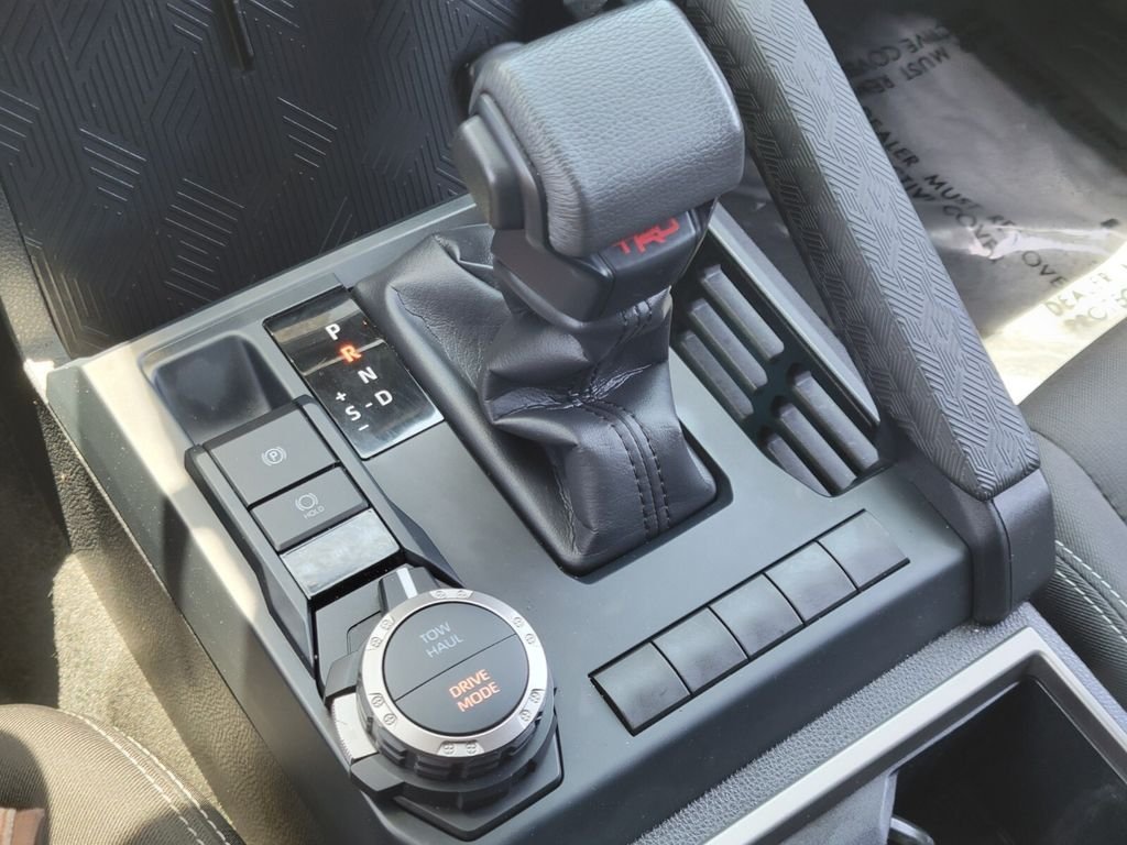 Used 2025  Toyota  image 24