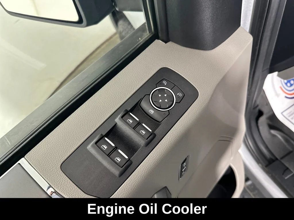 Used 2020 Silver Ford XLT image 16