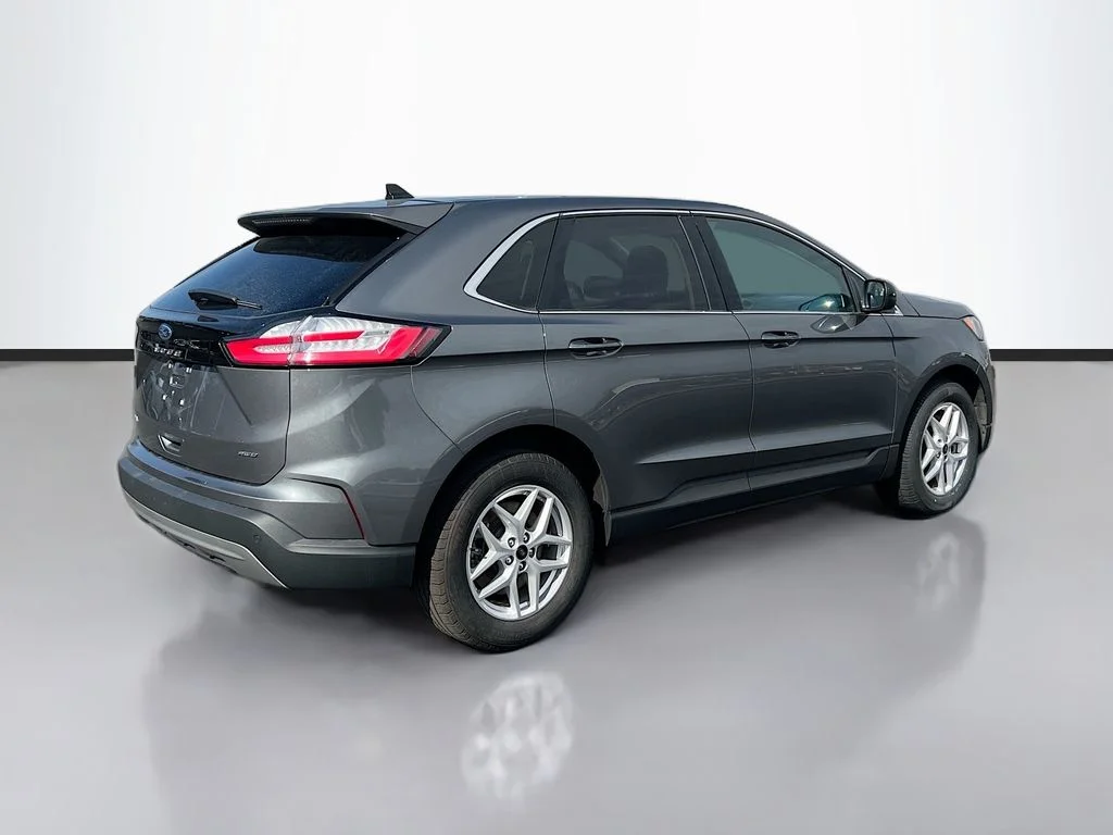 2024 Ford Edge SEL - Photo 8
