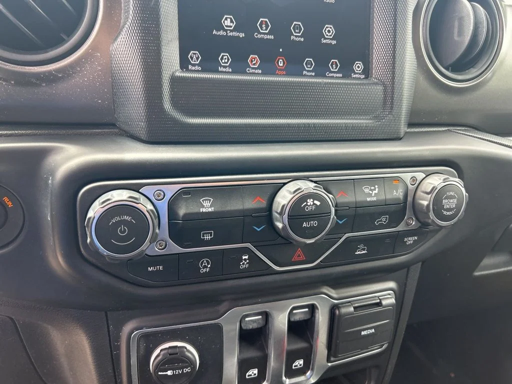 Used 2023 Yellow Jeep Sport S image 36