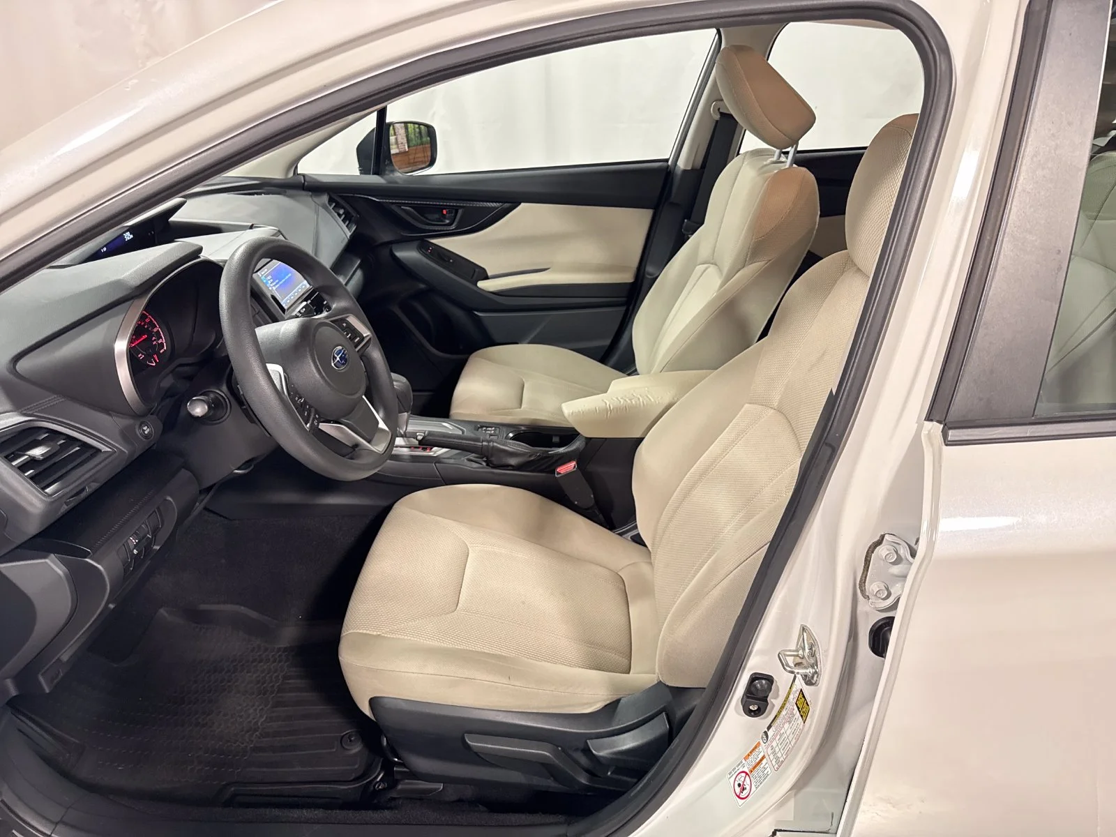 Used 2018 White Subaru 2.0i Premium image 3