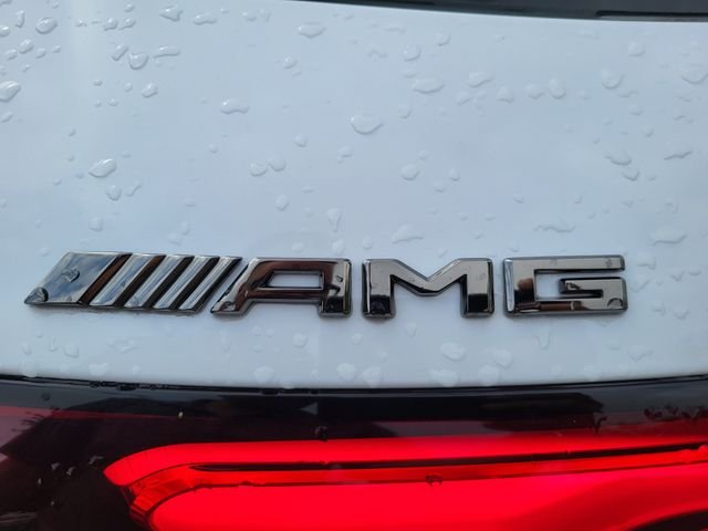 New 2026 MANUFAKTUR Moonlight White Metallic Mercedes-Benz GLC 43 AMG® image 13