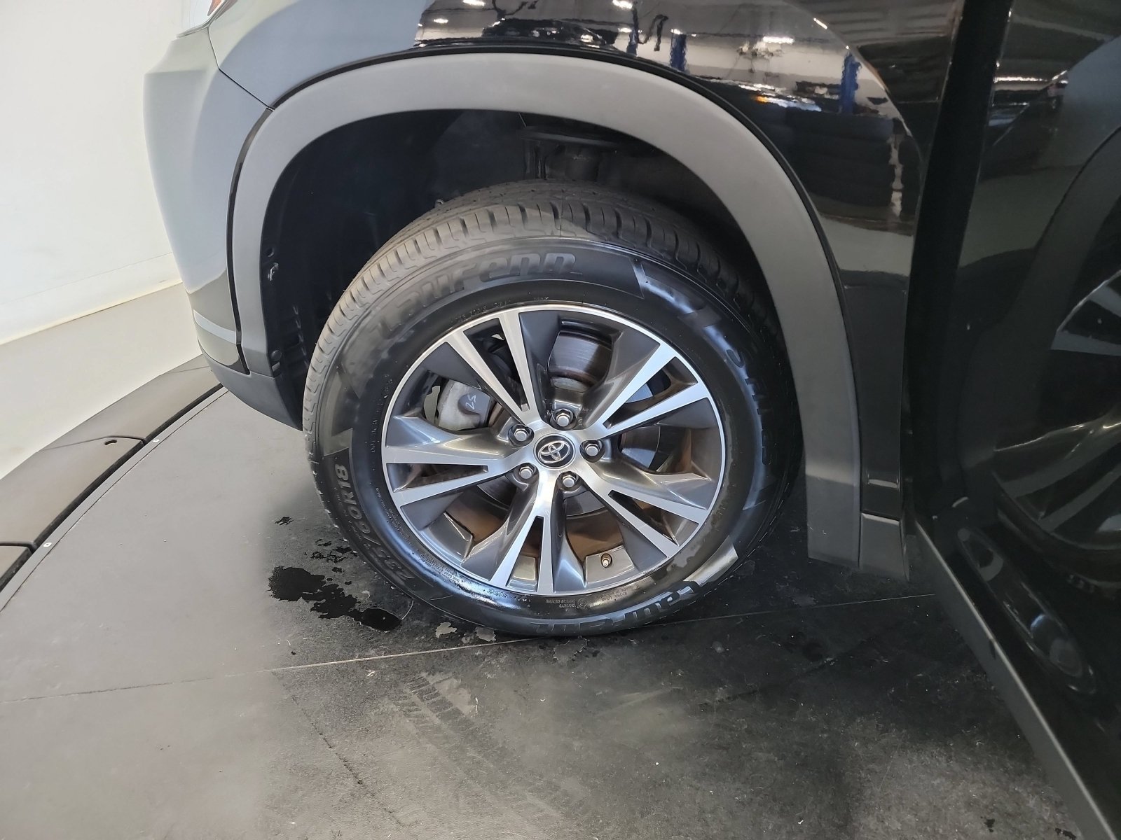Used 2019 Midnight Black Metallic Toyota LE image 28