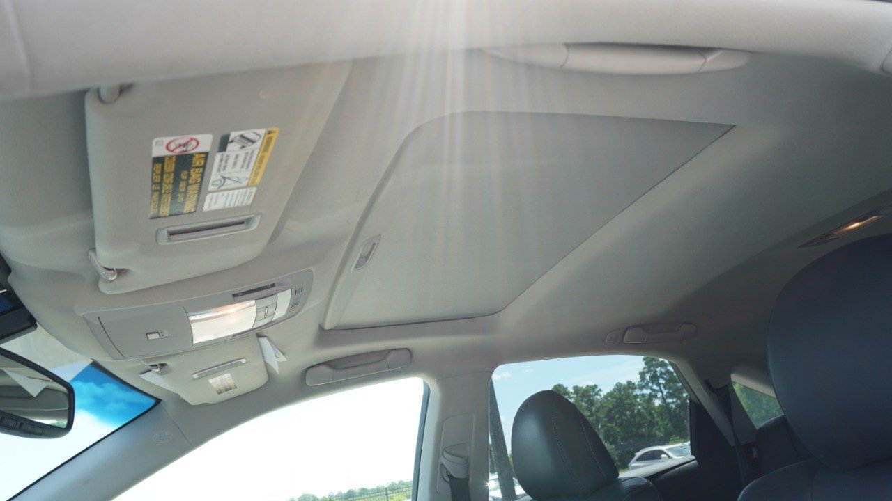 Used 2015 Silver Lexus  image 15