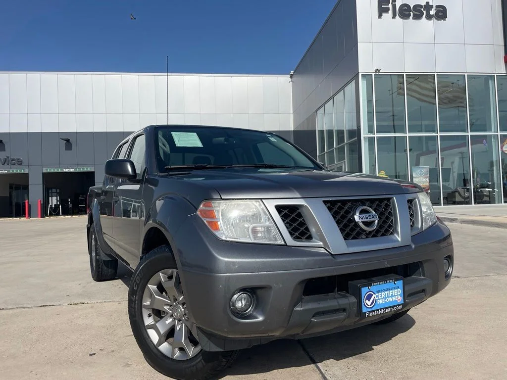 Used 2021 Gray Nissan SV image 1