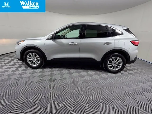 Used 2020 Ingot Silver Ford SE image 4