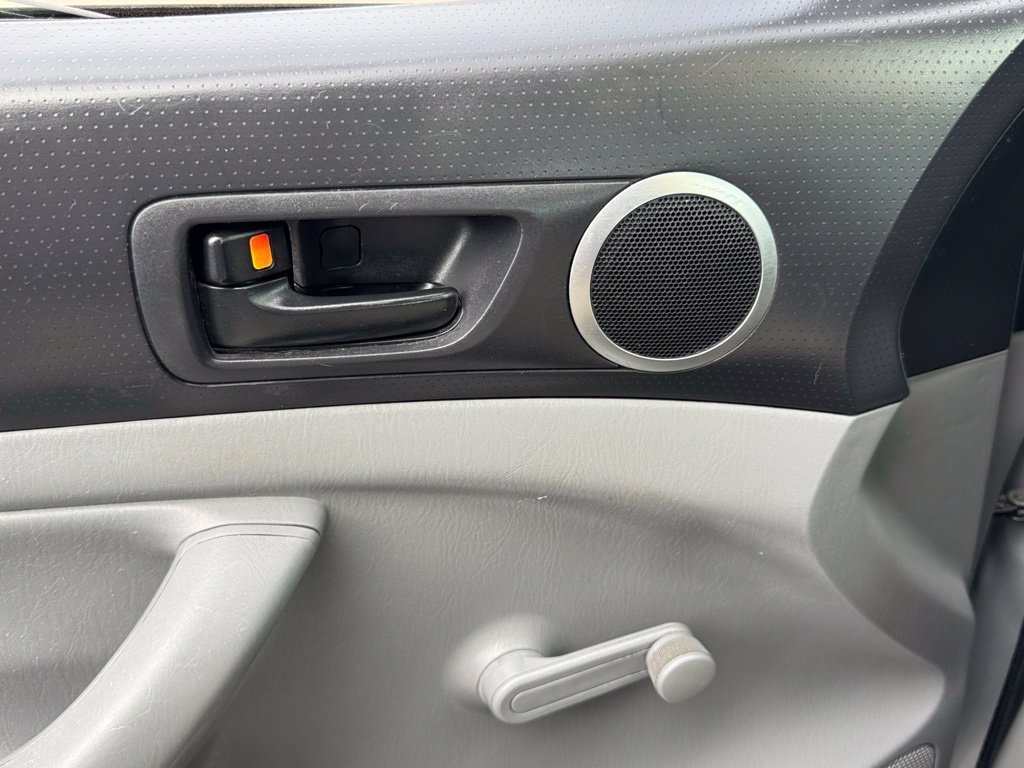 Used 2008 Silver Toyota Base image 9