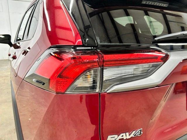 Used 2024 RUBY FLARE PEARL Toyota  image 7