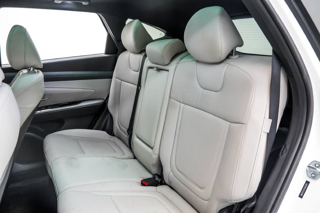 Used 2025 White Hyundai Limited image 18