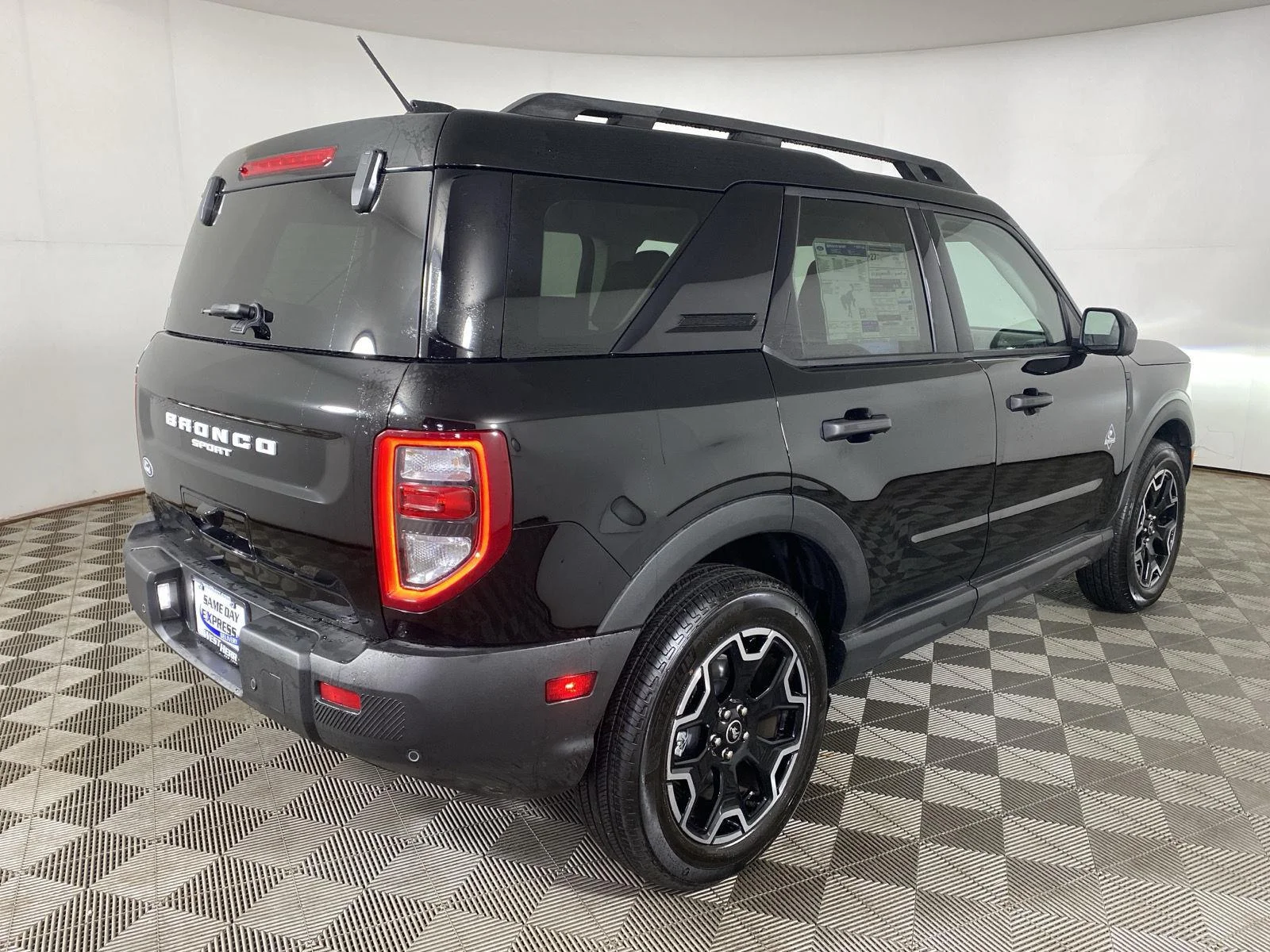 Used 2026 Shadow Black Ford Outer Banks image 22