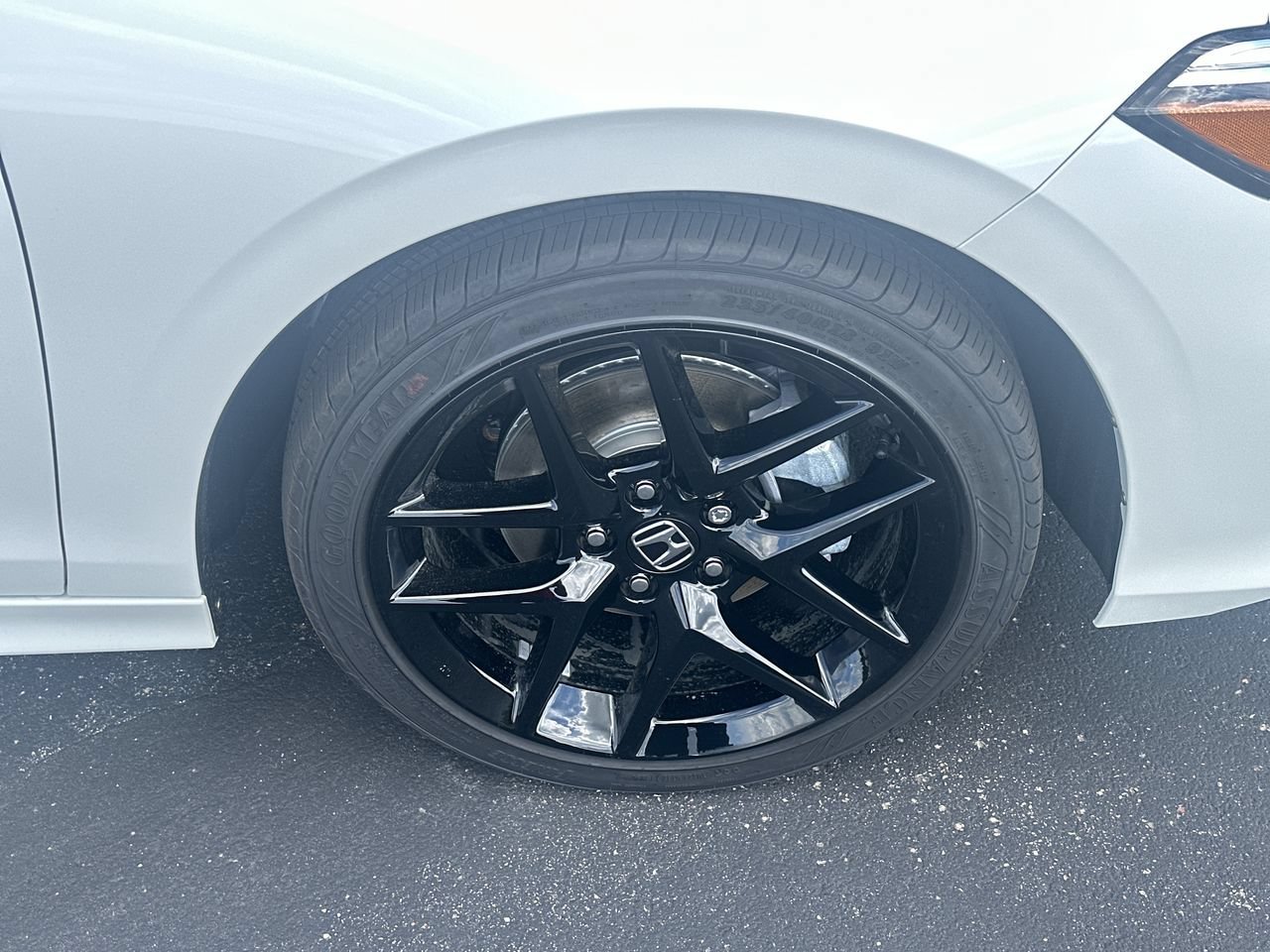 New 2026 Platinum White Pearl Honda 2WD Sport Hybrid image 10