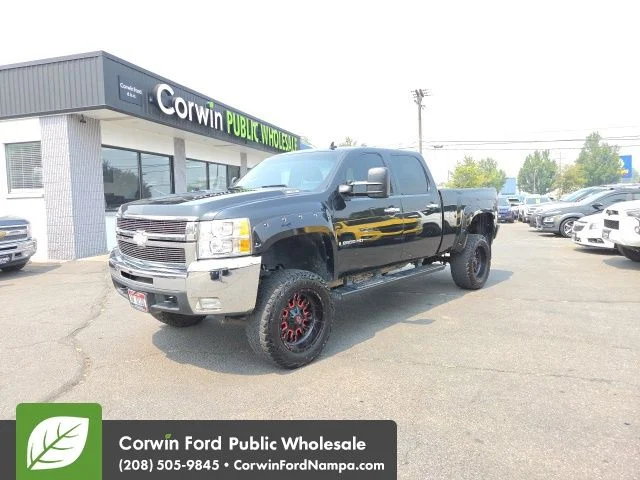 Used 2009 Black Chevrolet LTZ image 2