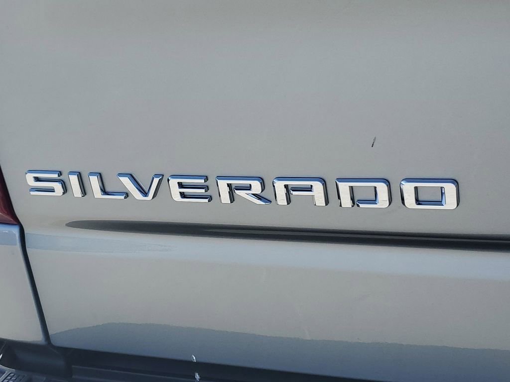 New 2026 Sterling Gray Metallic Chevrolet RST image 8