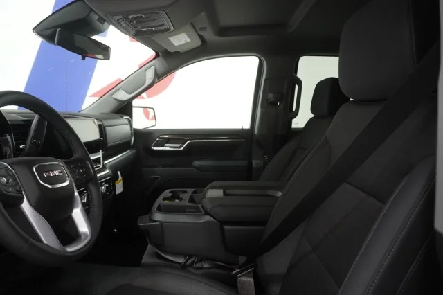 2026 GMC Sierra 1500 SLE - Photo 20