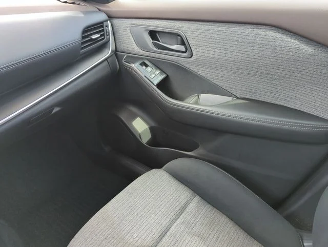 Used 2021 Gray Nissan S image 26