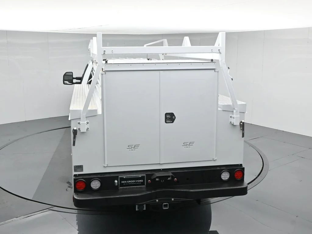 New 2026 Oxford White Ford XL image 41