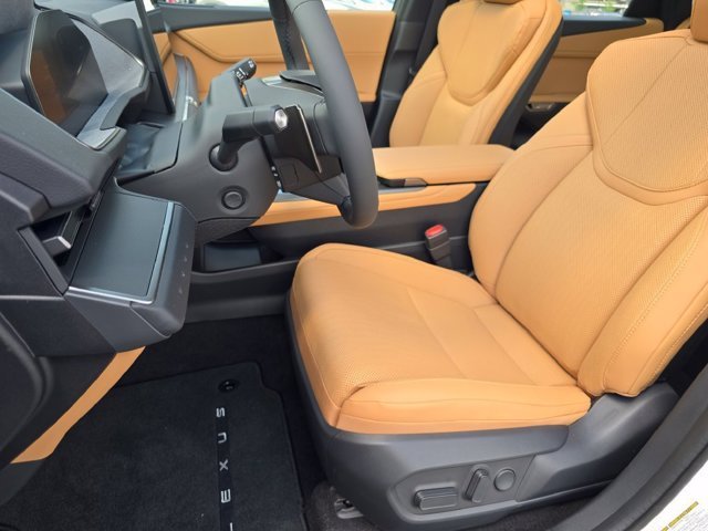 New 2026 Ultra White Lexus PREMIUM AWD image 12