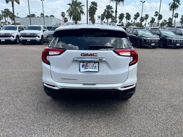 Used 2023 White GMC SLT image 8