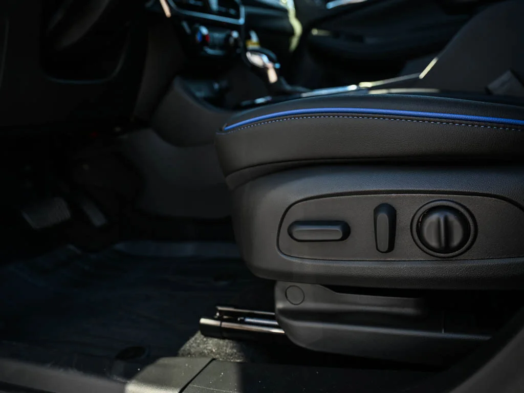 New 2026 Moonstone Gray Metallic Buick Sport Touring image 17