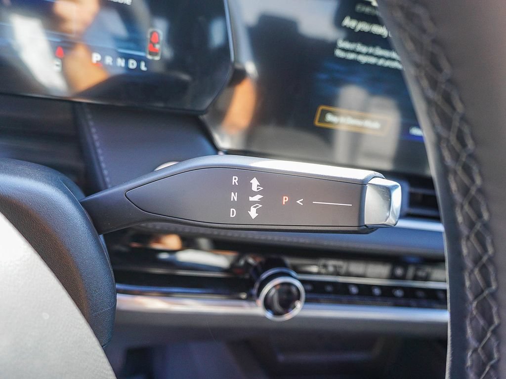2027 Chevrolet Equinox LT - Photo 22