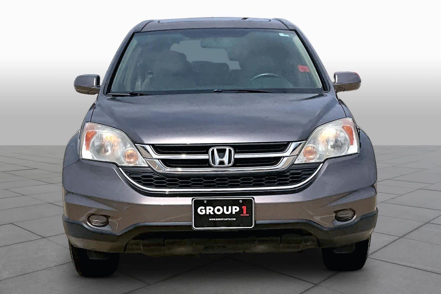 Used 2011 Polished Metal Metallic Honda EX-L image 3