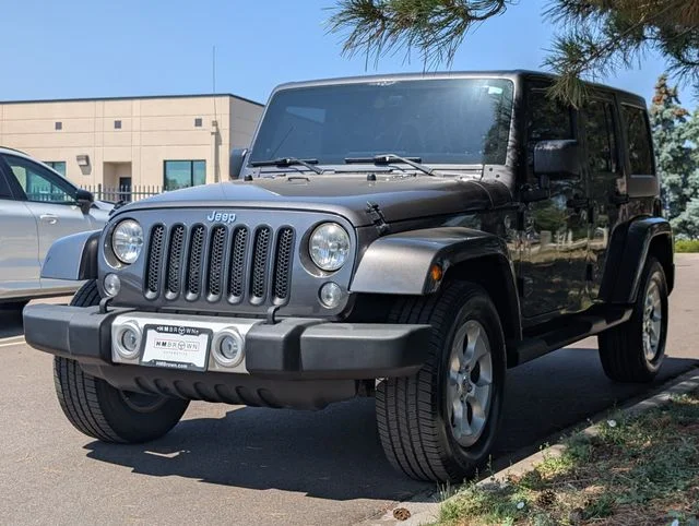 Used 2014 Crystal Metallic Jeep Unlimited Sahara image 5