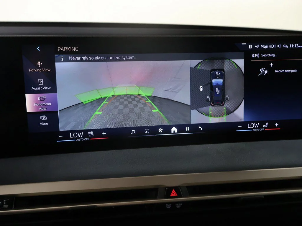 Used 2024 Black BMW xDrive50 image 42