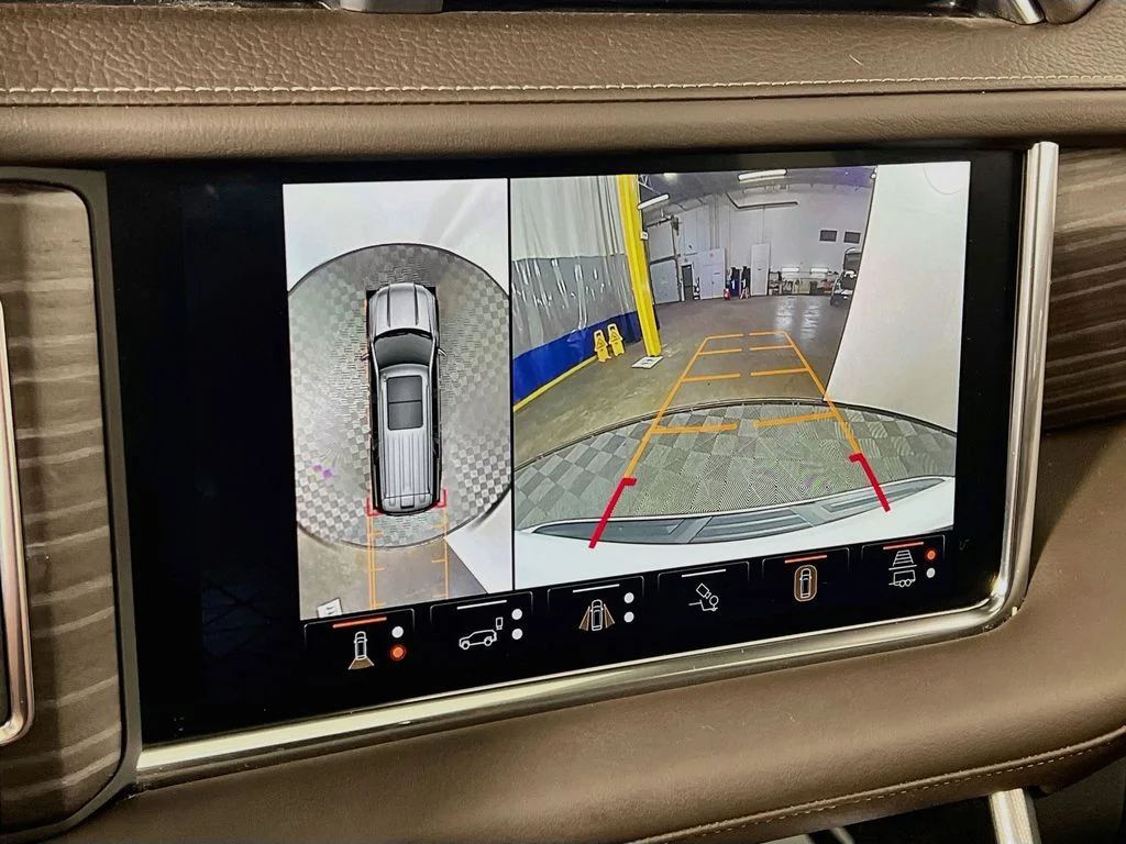 Used 2023 White GMC Denali image 14