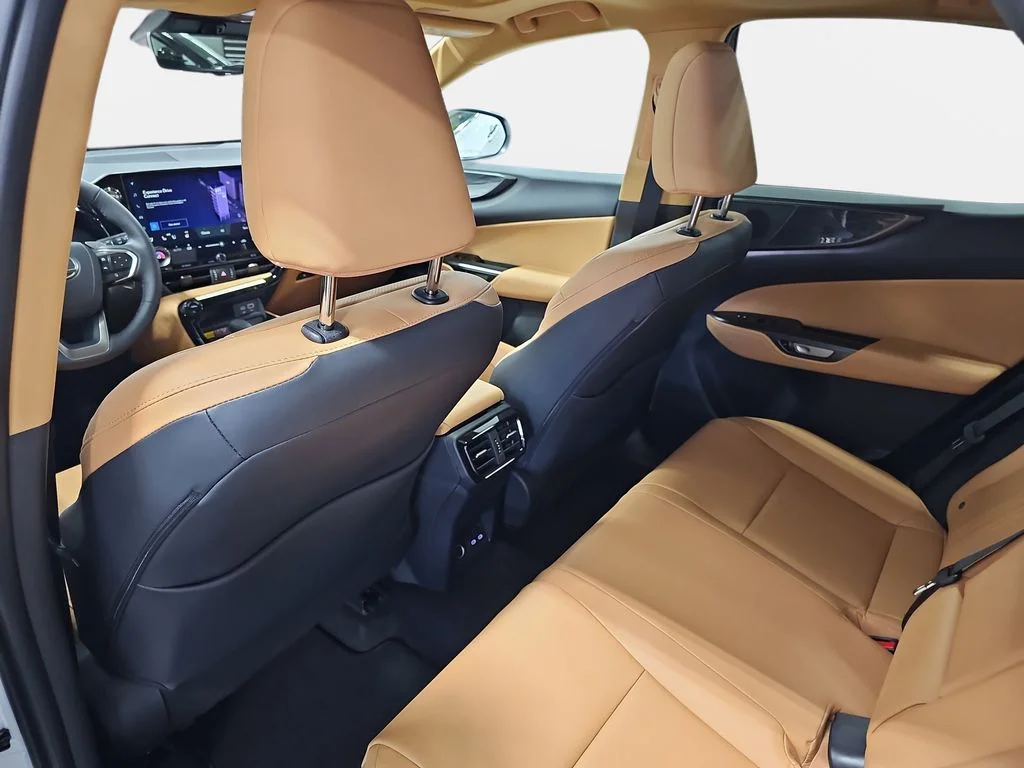 New 2026 Ultra White Lexus 350h Premium image 11