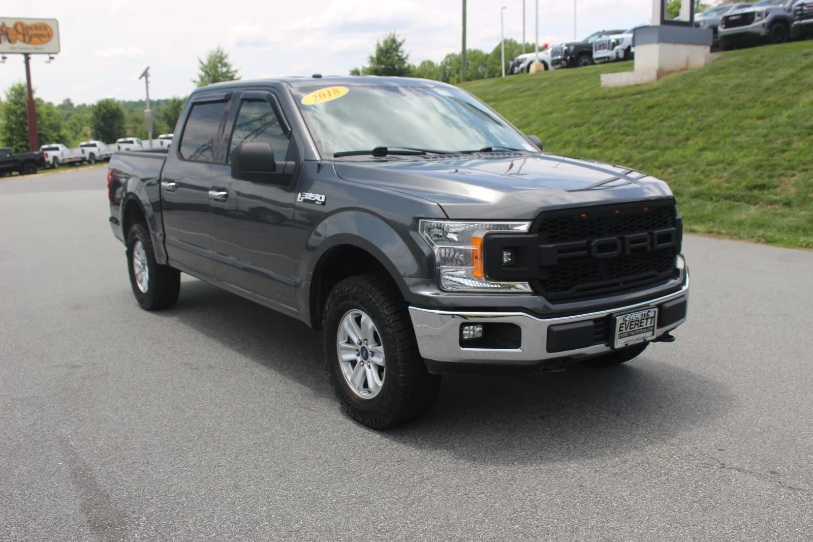 Used 2018 Grey Ford XL image 2