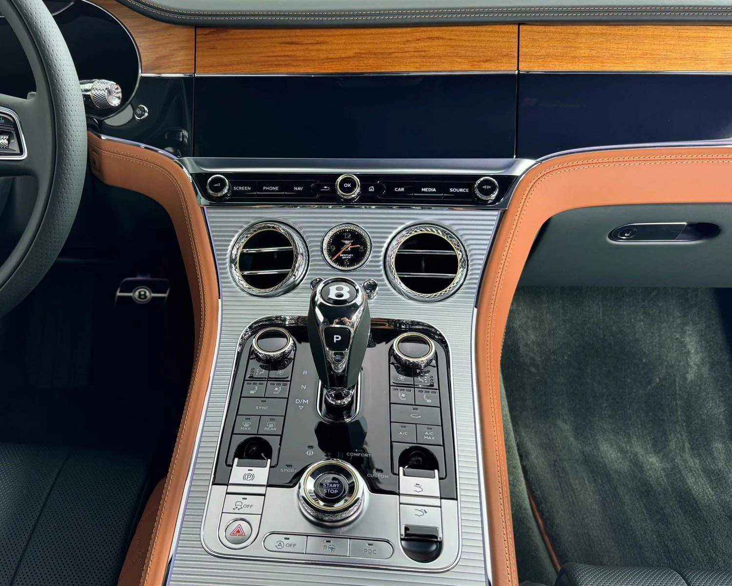 Used 2024 Green Bentley V8 S image 29