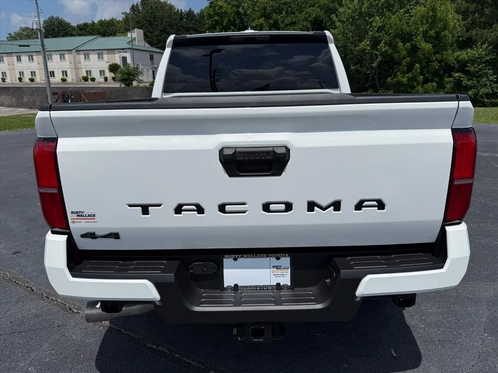 New 2026 Ice Cap Toyota  SR5 image 5