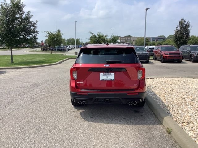 2021 Ford Explorer ST - Photo 4