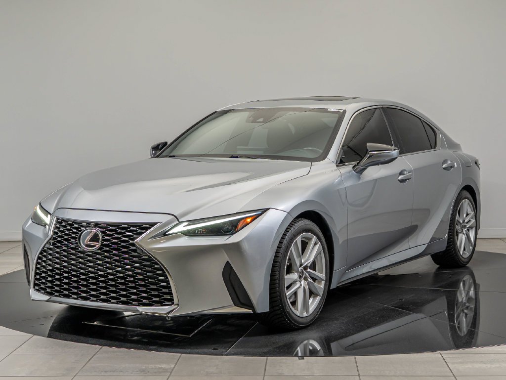2021 Lexus IS