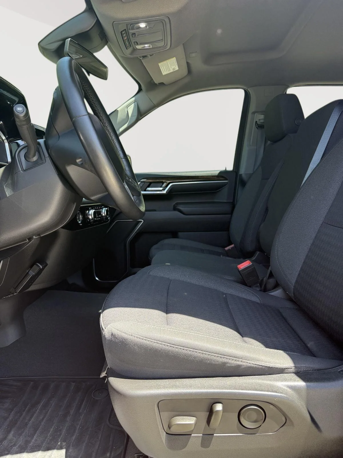 Used 2022 Cayenne Red Tintcoat GMC Elevation image 11