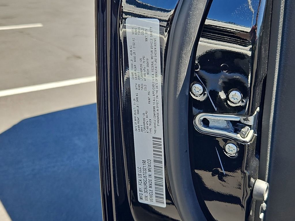 New 2026 Diamond Black Crystal Pearl-Coat Exterior Paint RAM  image 32