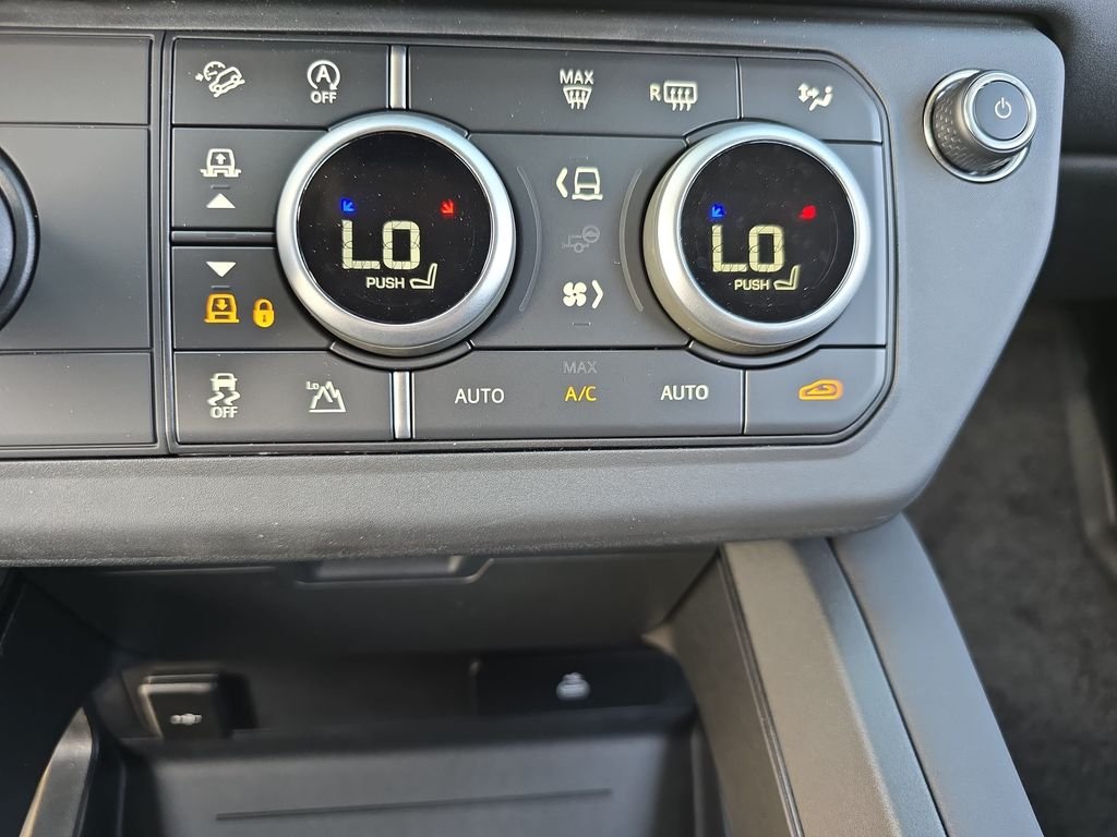 New 2026 Deep Sandglow Yellow Land Rover Trophy Edition Deep Sandglow image 25