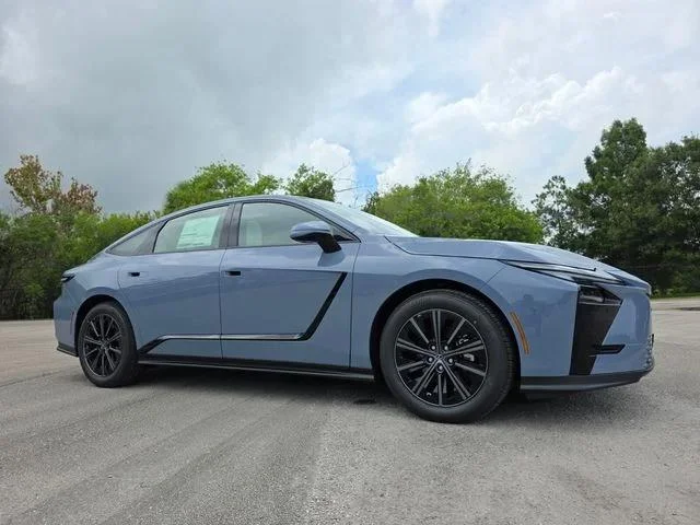 New 2026 Wavelength Lexus PREMIUM PLUS image 8