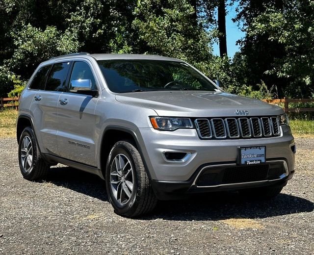Used 2018 Billet Silver Metallic Clearcoat Jeep Limited image 2