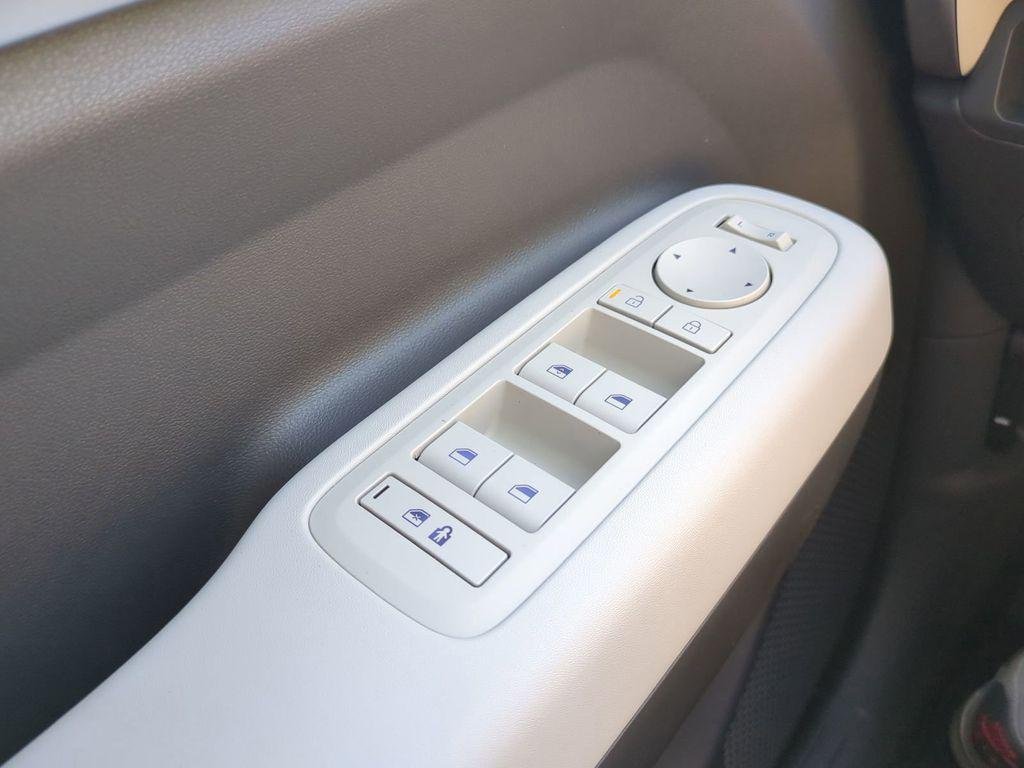 2026 Hyundai Santa Fe SE - Photo 29