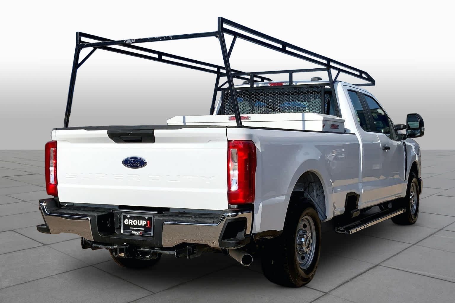 Used 2024 Oxford White Ford XL image 13