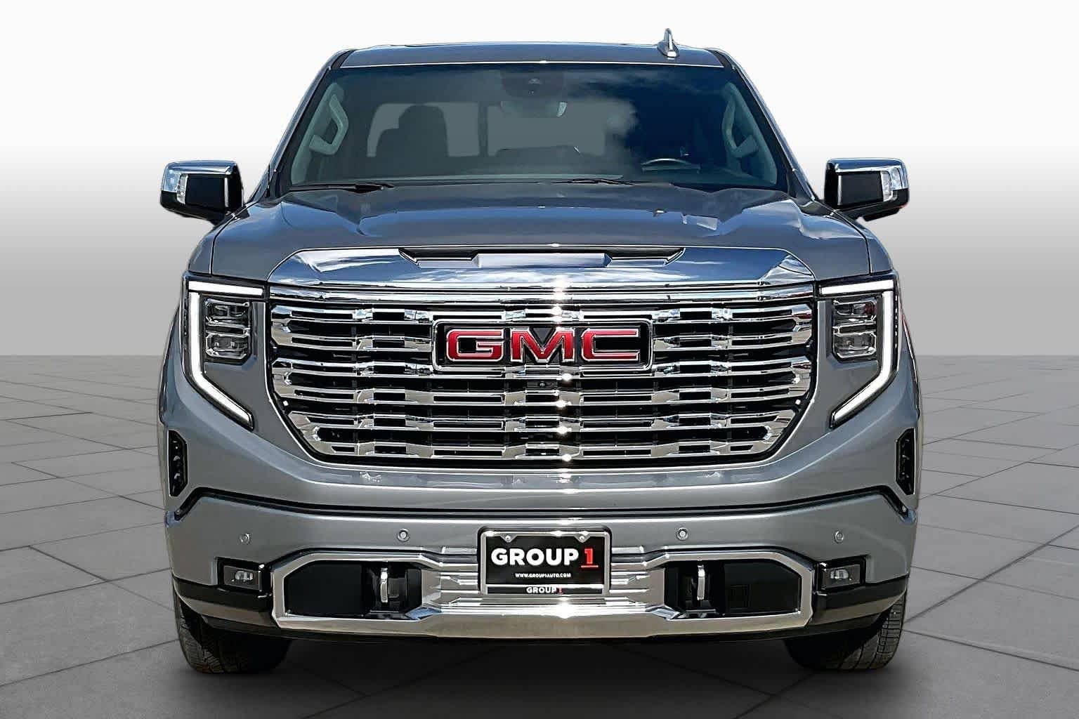 Used 2024 Sterling Metallic GMC Denali image 4