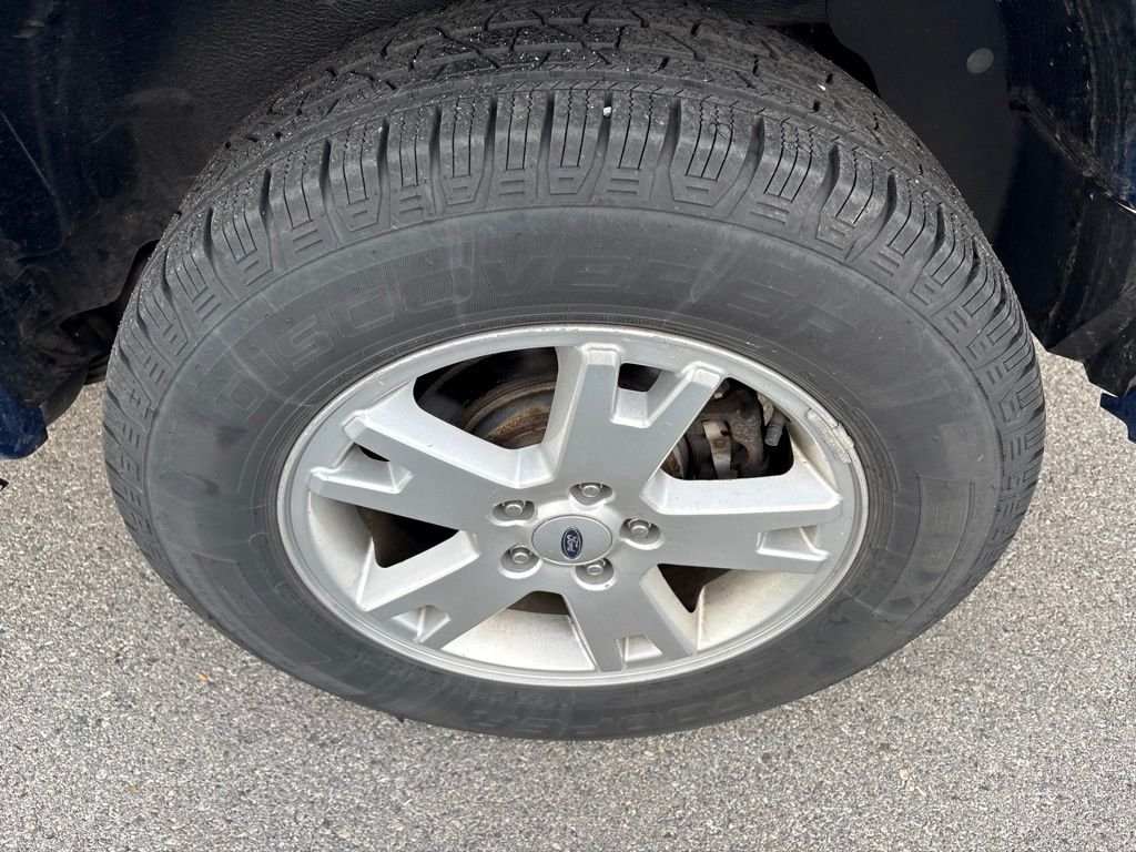 Used 2010 Blue Ford XLT image 5