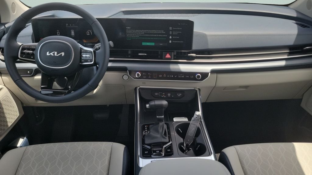 New 2026 Snow White Pearl Kia EX image 11
