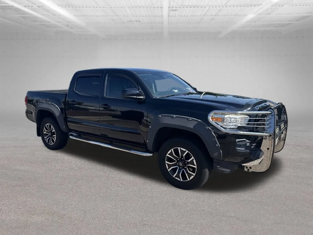 Used 2018 Black Toyota SR image 2