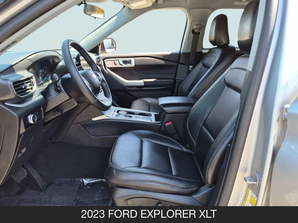 Used 2023 Silver Ford XLT image 14
