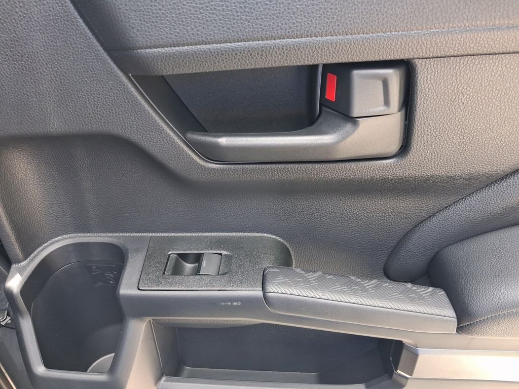 Used 2026  Toyota SR5 image 32