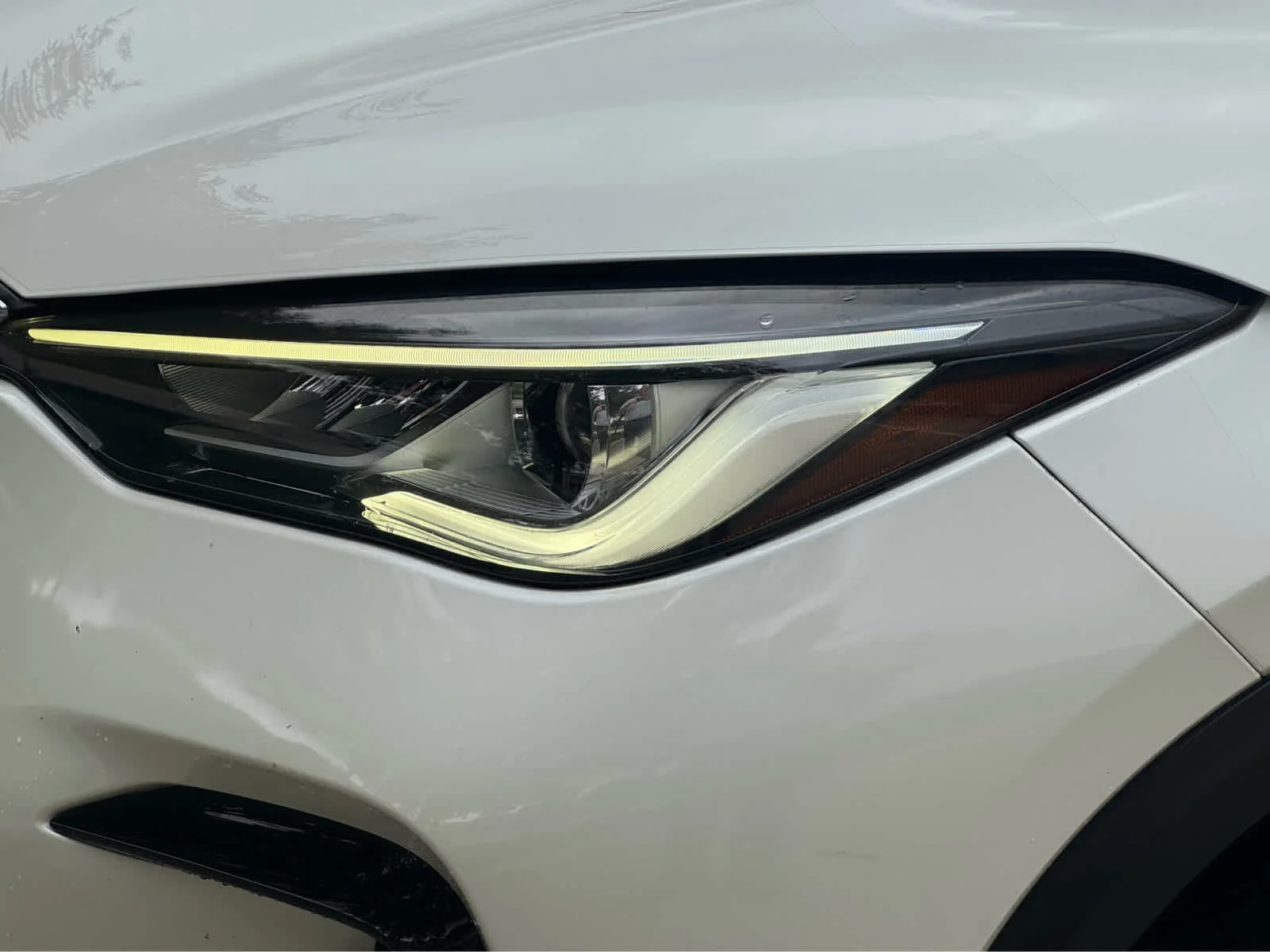 Certified Used 2023 Majestic White INFINITI LUXE image 9