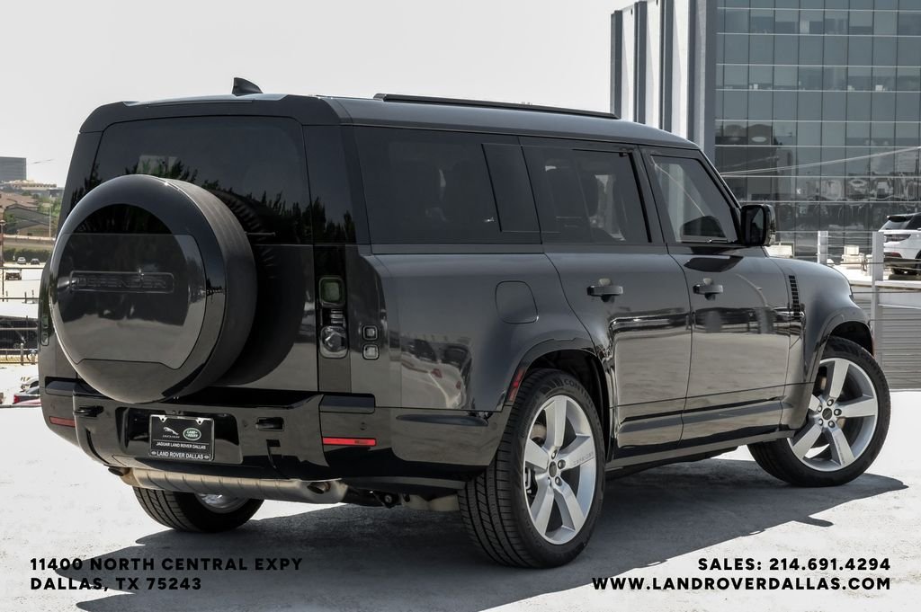 2026 Land Rover Defender X-Dynamic SE - Photo 6