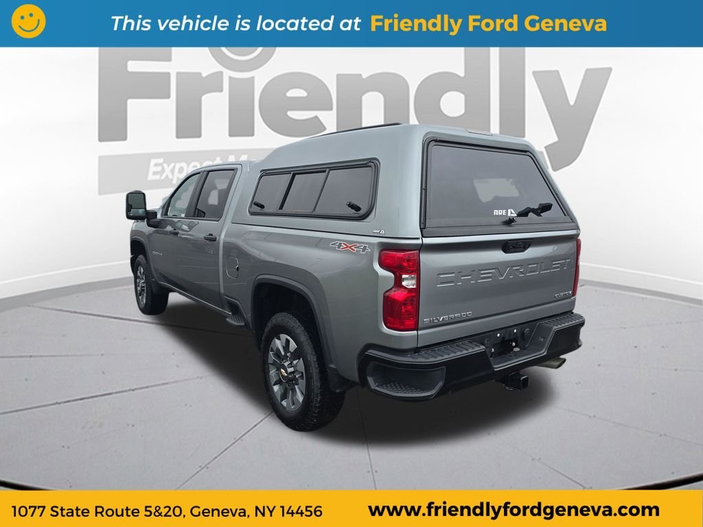 Used 2025 Gray Chevrolet Custom image 7